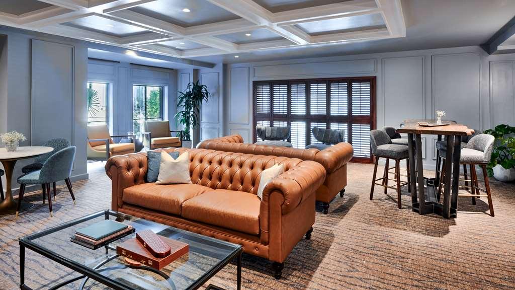The Loutrel Hotel Charleston Room photo